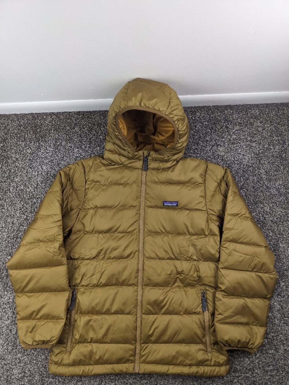 NWT Patagonia Jacket Hi-Loft Down Sweater Hoody Mulch Brown Youth Boys XL 14